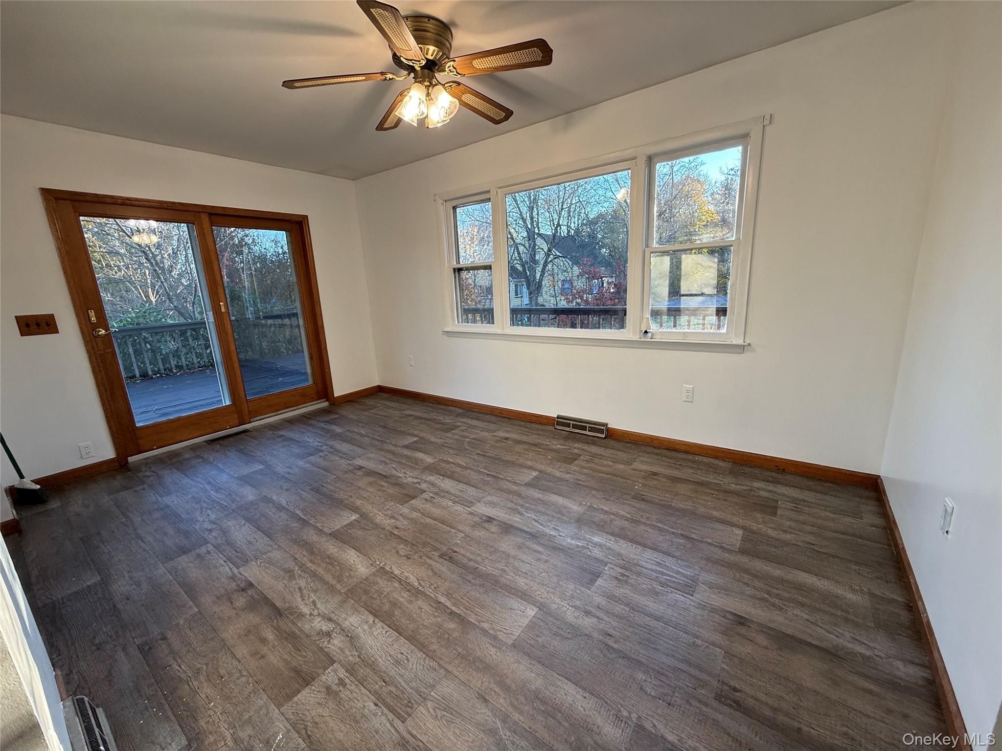 90 North Road, Bloomingburg, NY 12721