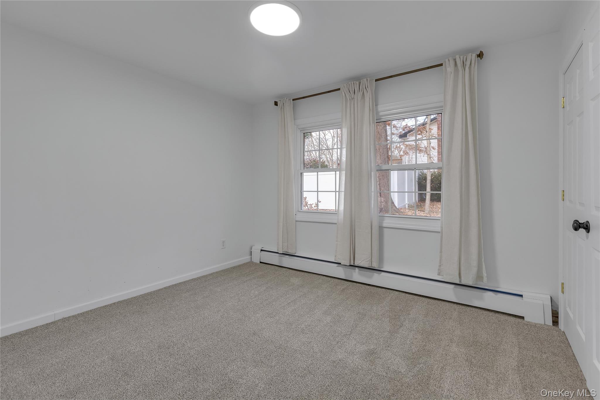 4 Hillsdale Lane, Coram, NY 11727