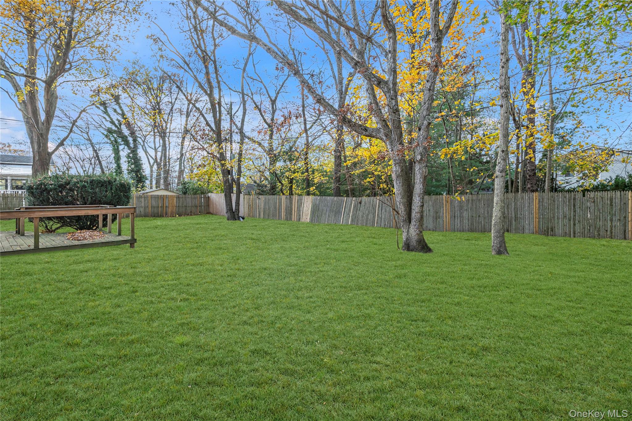 4 Hillsdale Lane, Coram, NY 11727