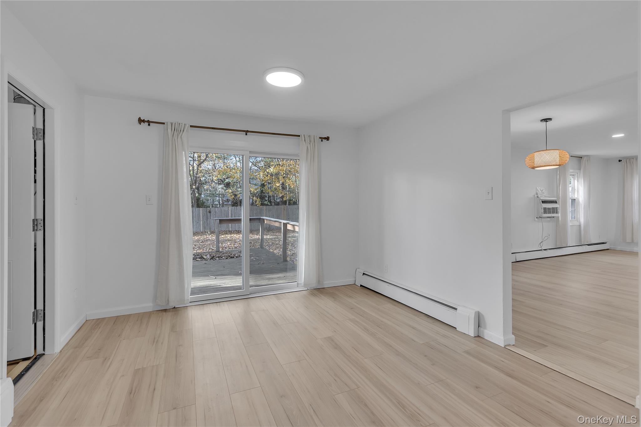 4 Hillsdale Lane, Coram, NY 11727