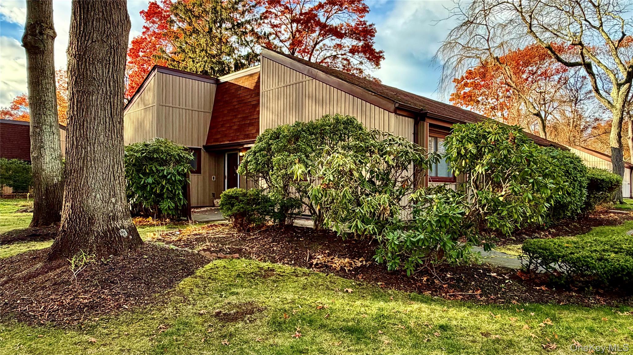 82 Strathmore Gate Drive, Stony Brook, NY 11790