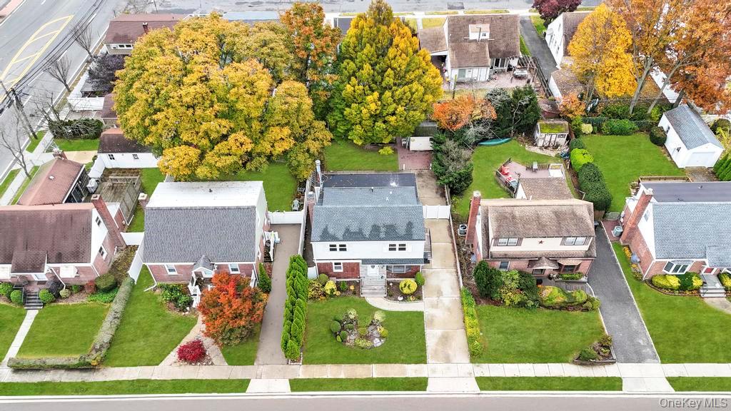 5 Edward Avenue, Hicksville, NY 11801