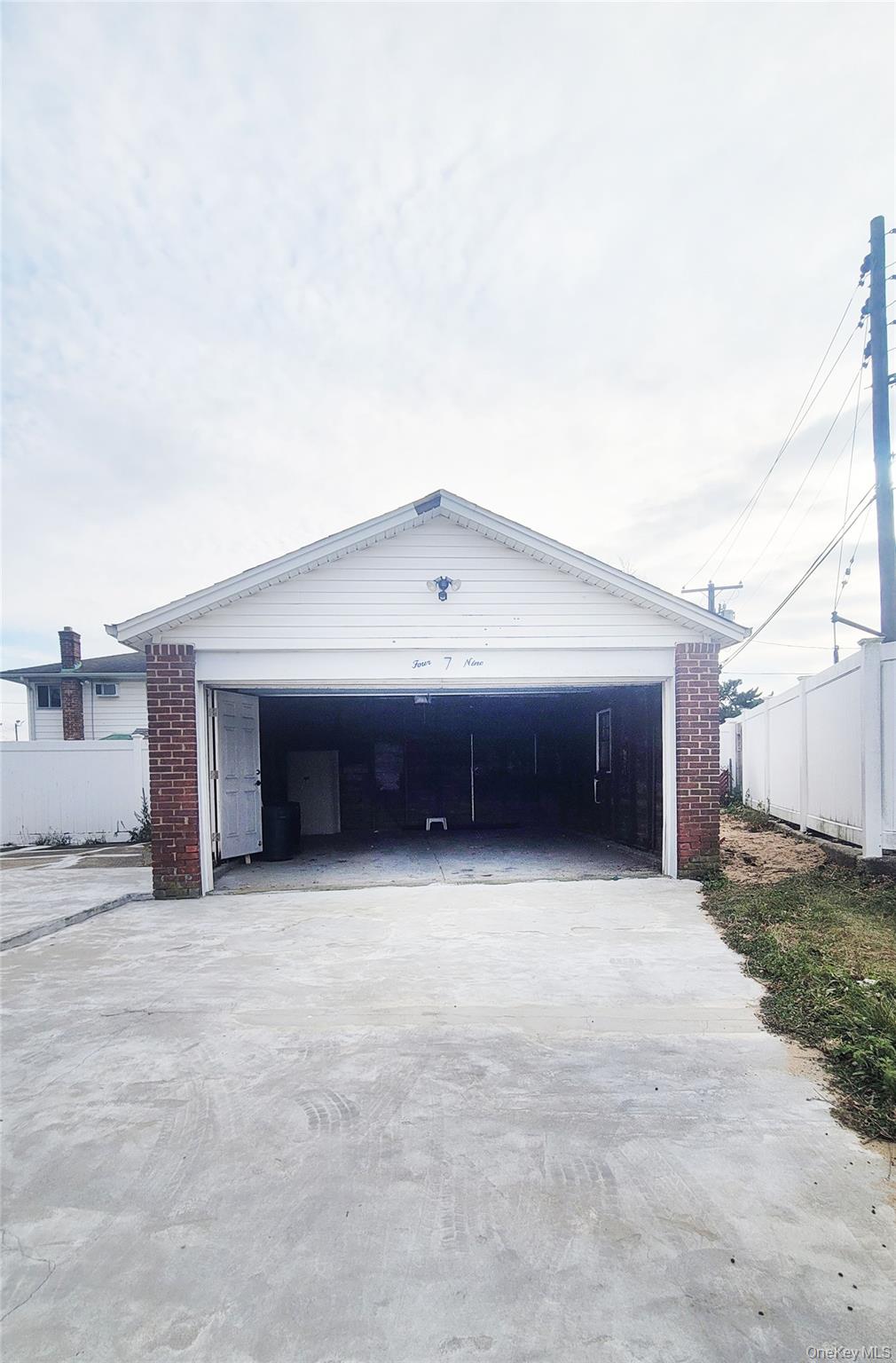 469 River Street, Oceanside, NY 11572