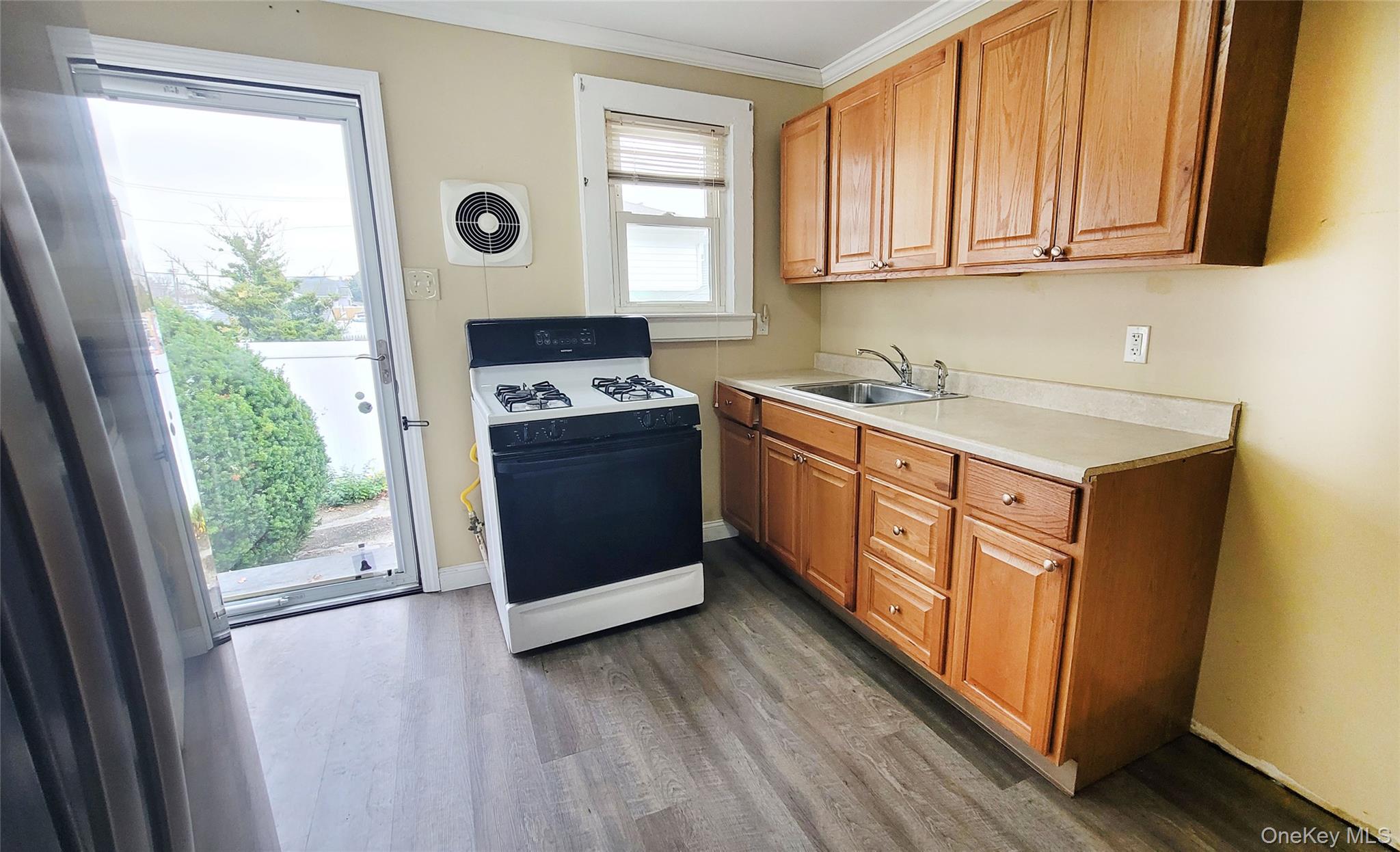 469 River Street, Oceanside, NY 11572