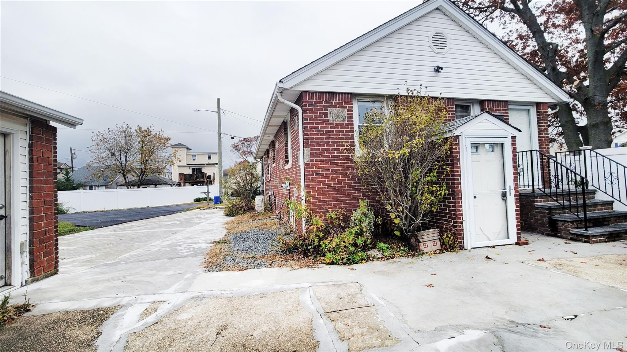 469 River Street, Oceanside, NY 11572