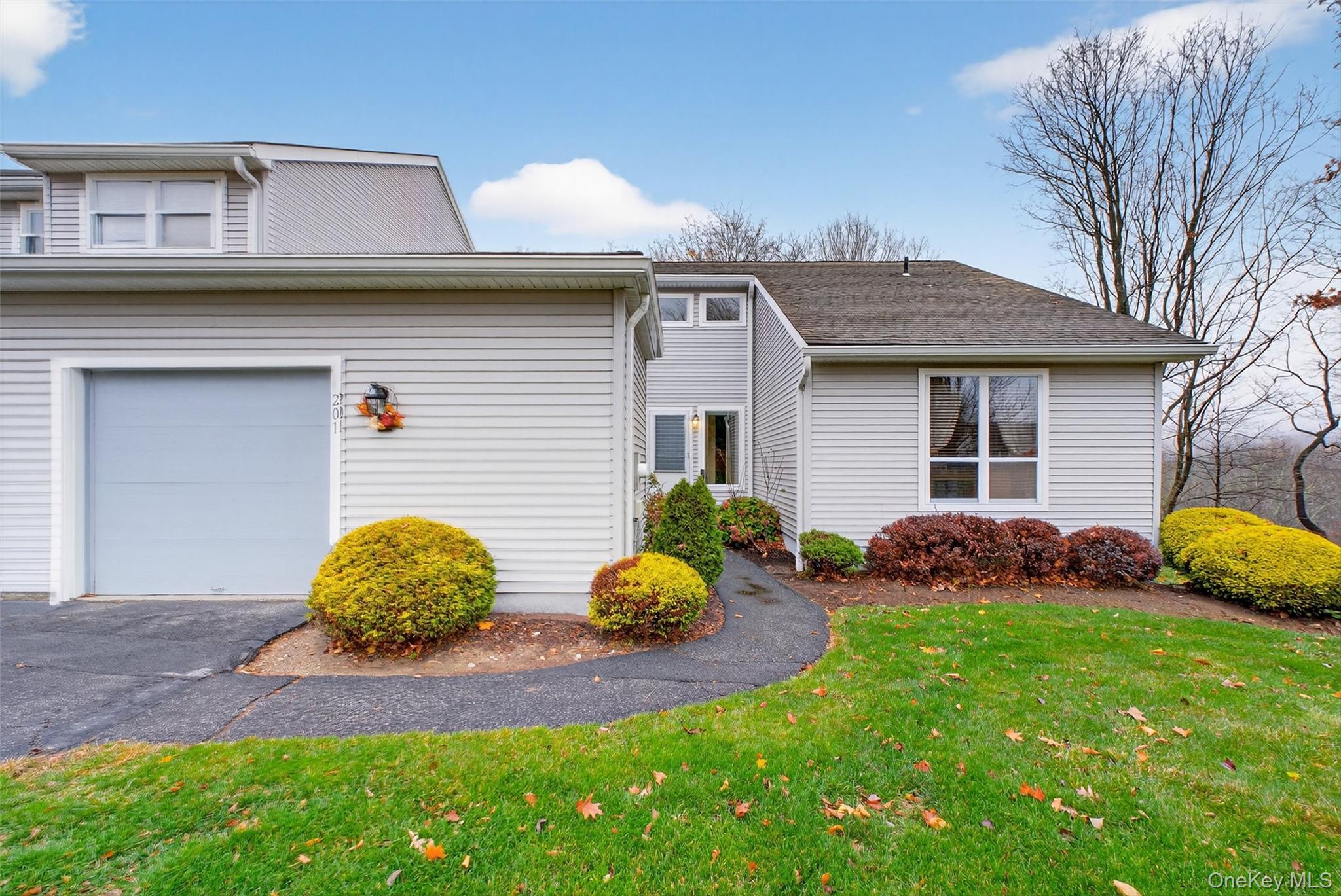 201 Woodsbrooke Drive, Mahopac, NY 10541