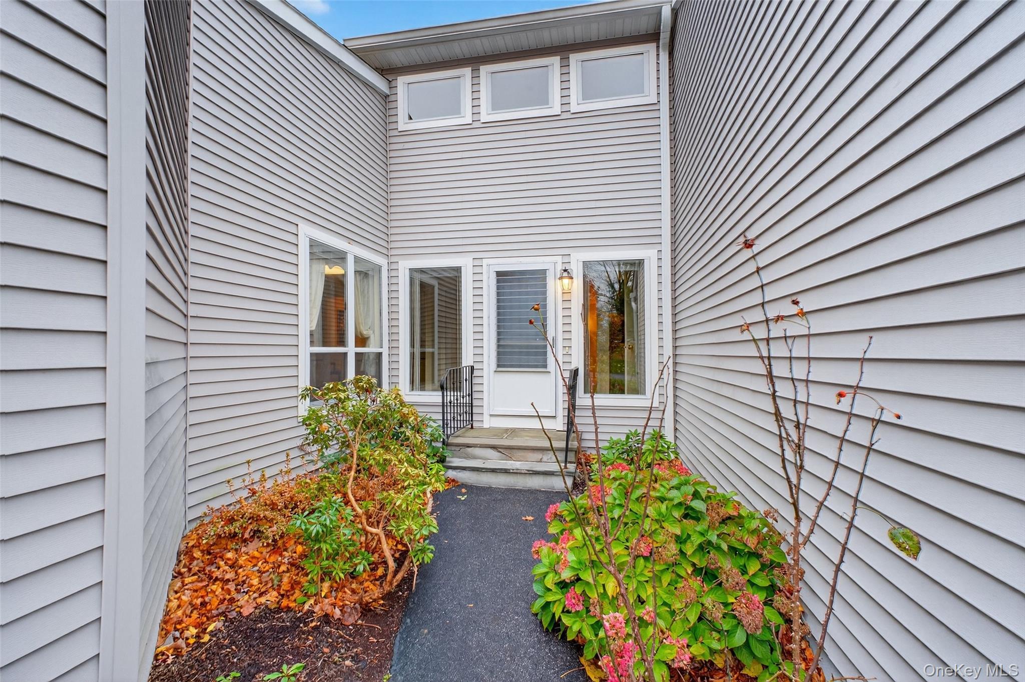 201 Woodsbrooke Drive, Mahopac, NY 10541