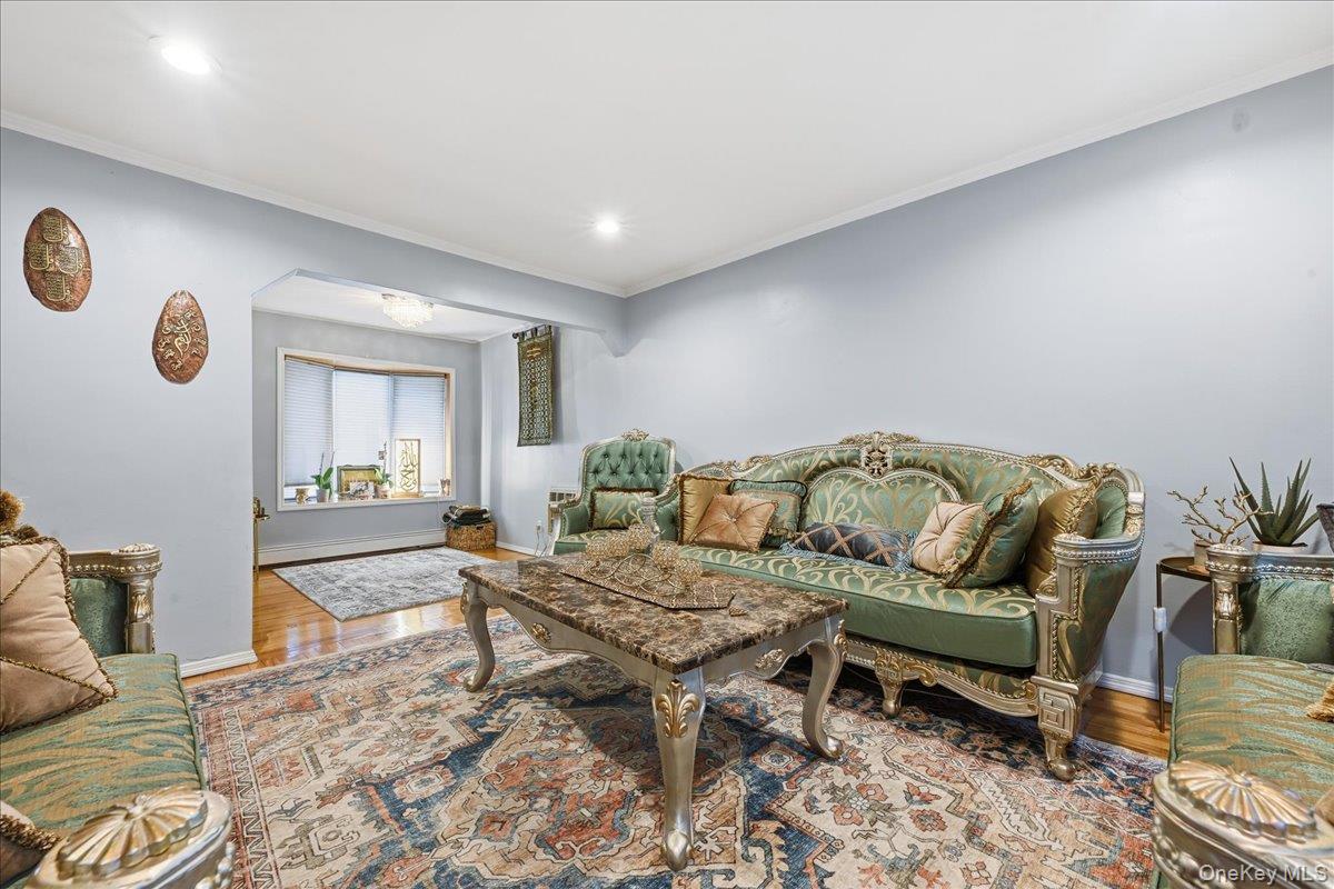 120 Bruce Terrace, Carle Place, NY 11501