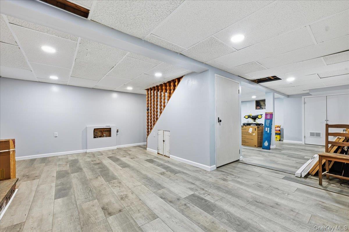 120 Bruce Terrace, Carle Place, NY 11501