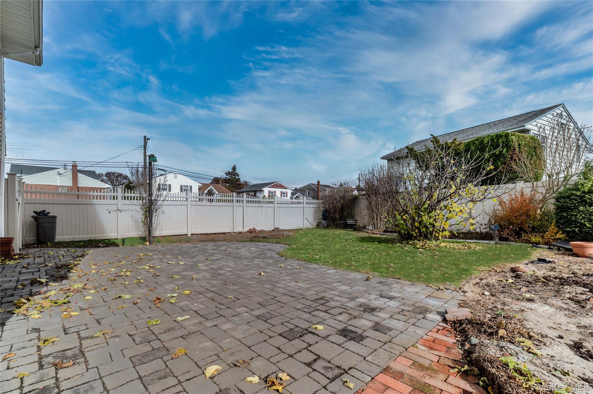 15 Albany Street, Hicksville, NY 11801