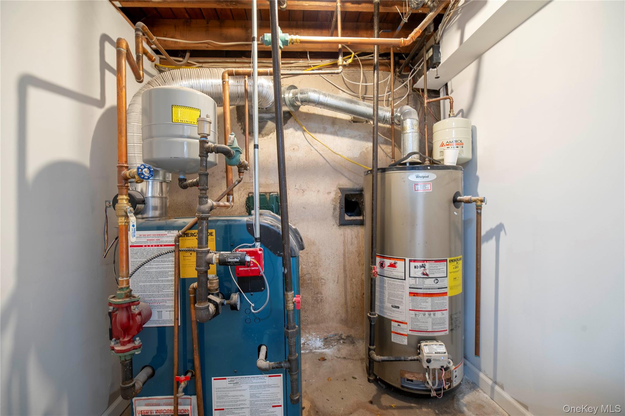 15 Albany Street, Hicksville, NY 11801