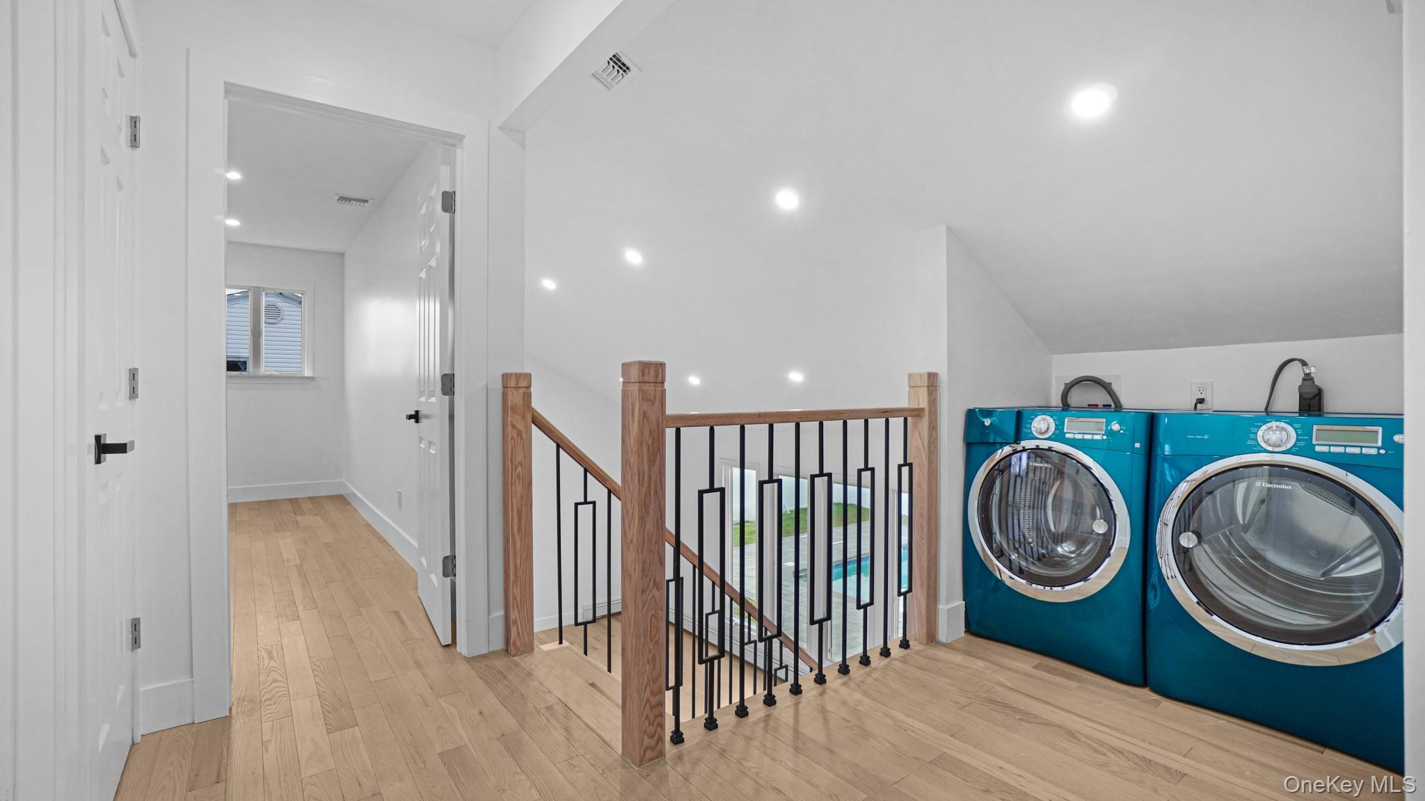 300 W 21st Street, Deer Park, NY 11729