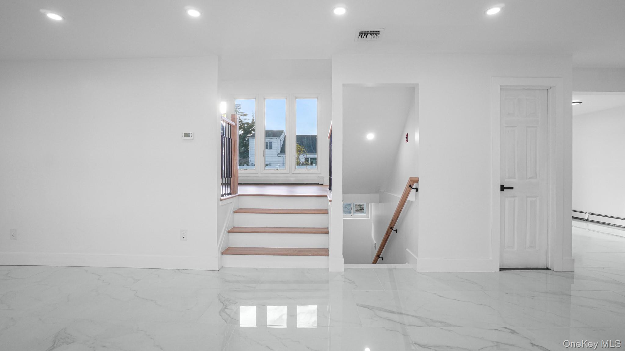 300 W 21st Street, Deer Park, NY 11729