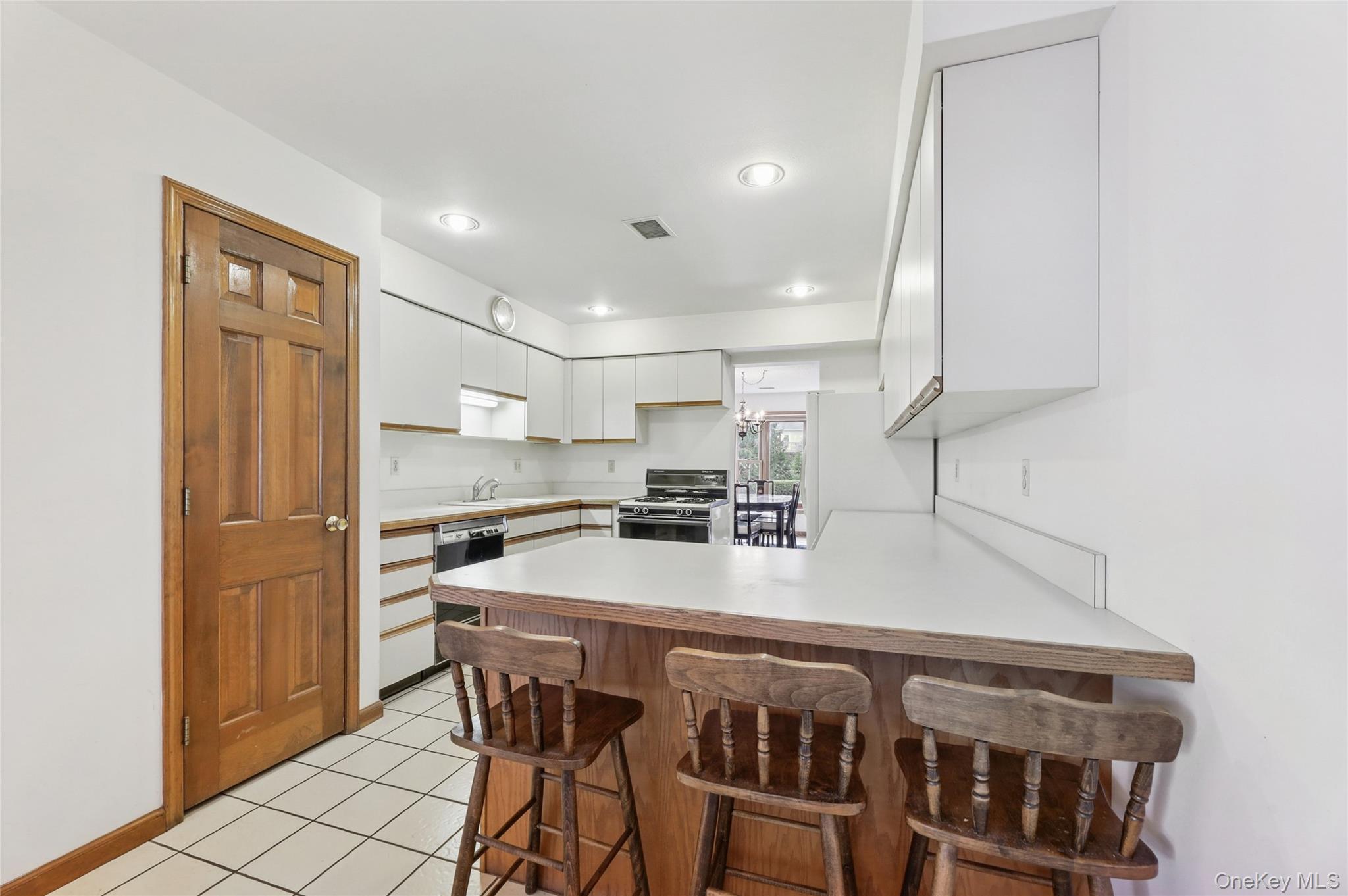 16 Trevor Lake Drive, Congers, NY 10920