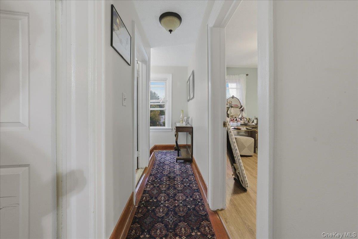 32 Franklin Avenue, Lynbrook, NY 11563