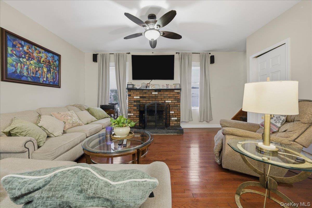 32 Franklin Avenue, Lynbrook, NY 11563