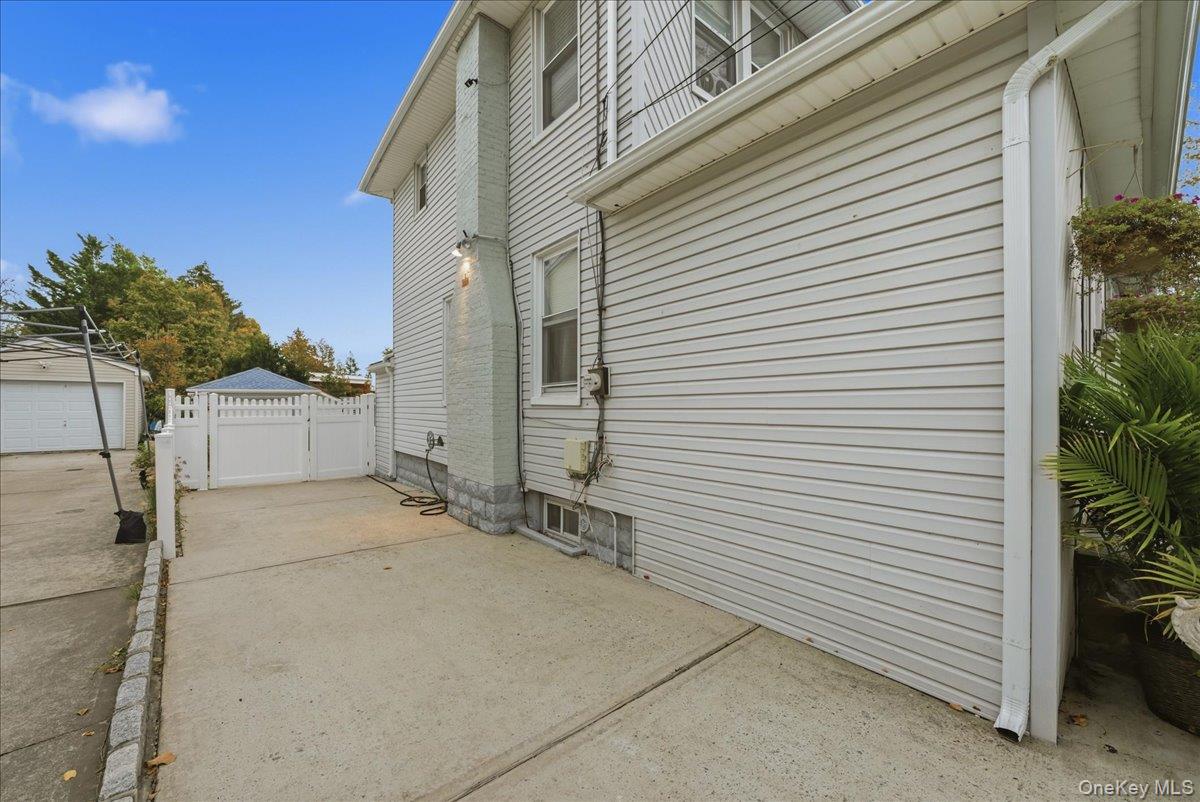 32 Franklin Avenue, Lynbrook, NY 11563