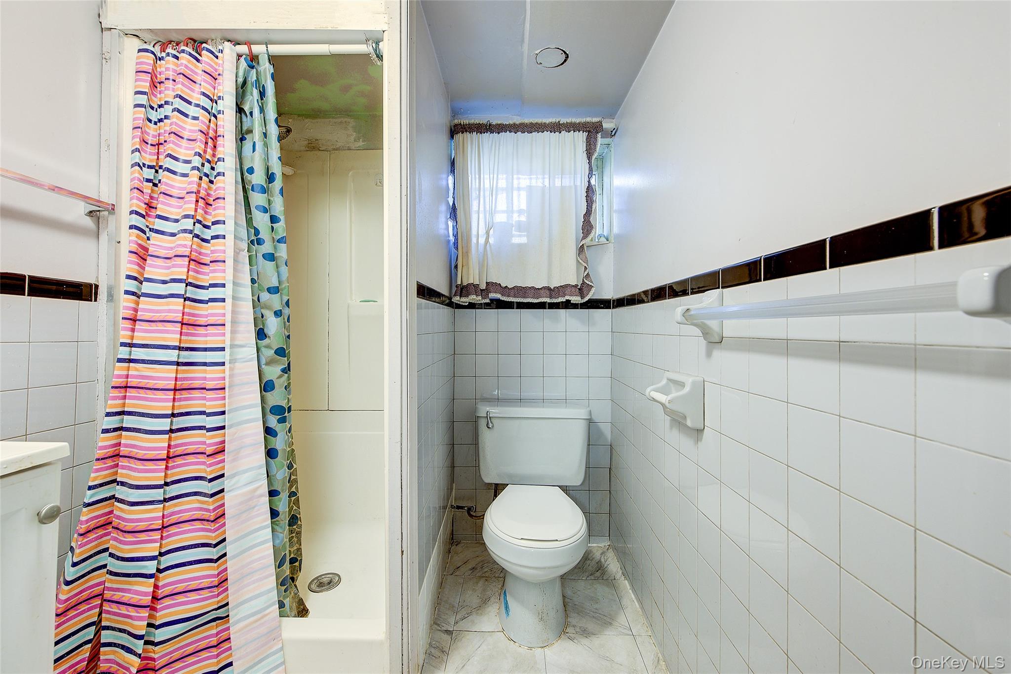 89-57 218 Street, Queens Village, NY 11428