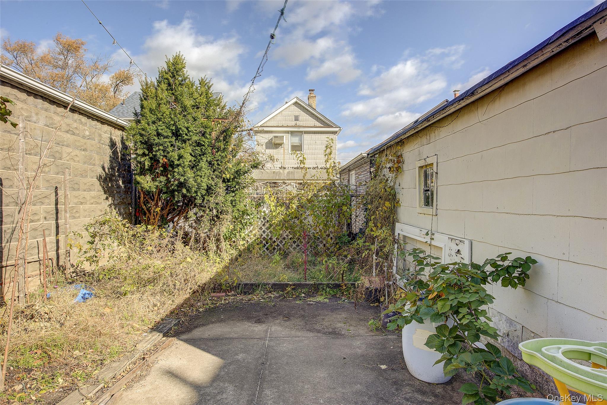 89-57 218 Street, Queens Village, NY 11428