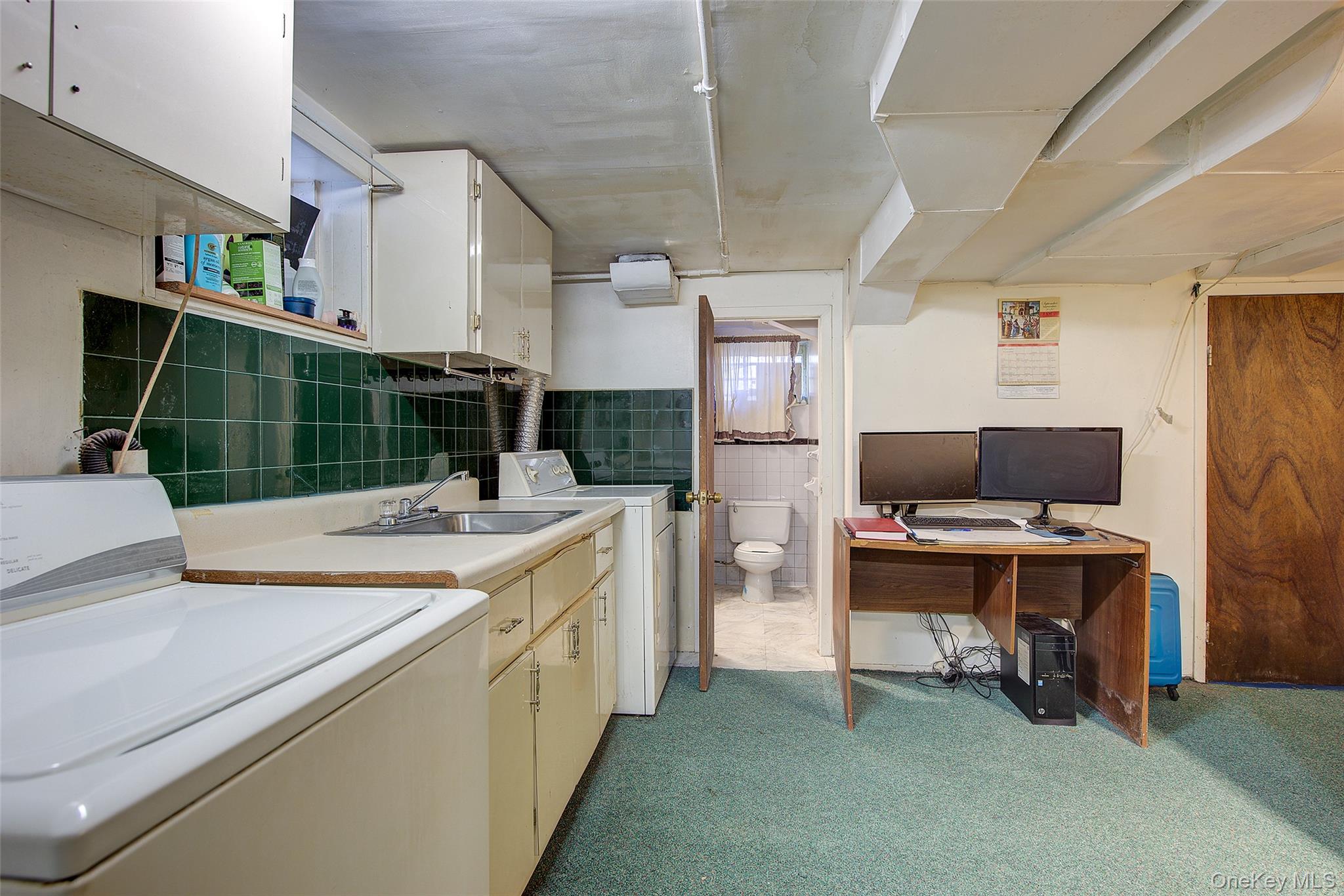 89-57 218 Street, Queens Village, NY 11428