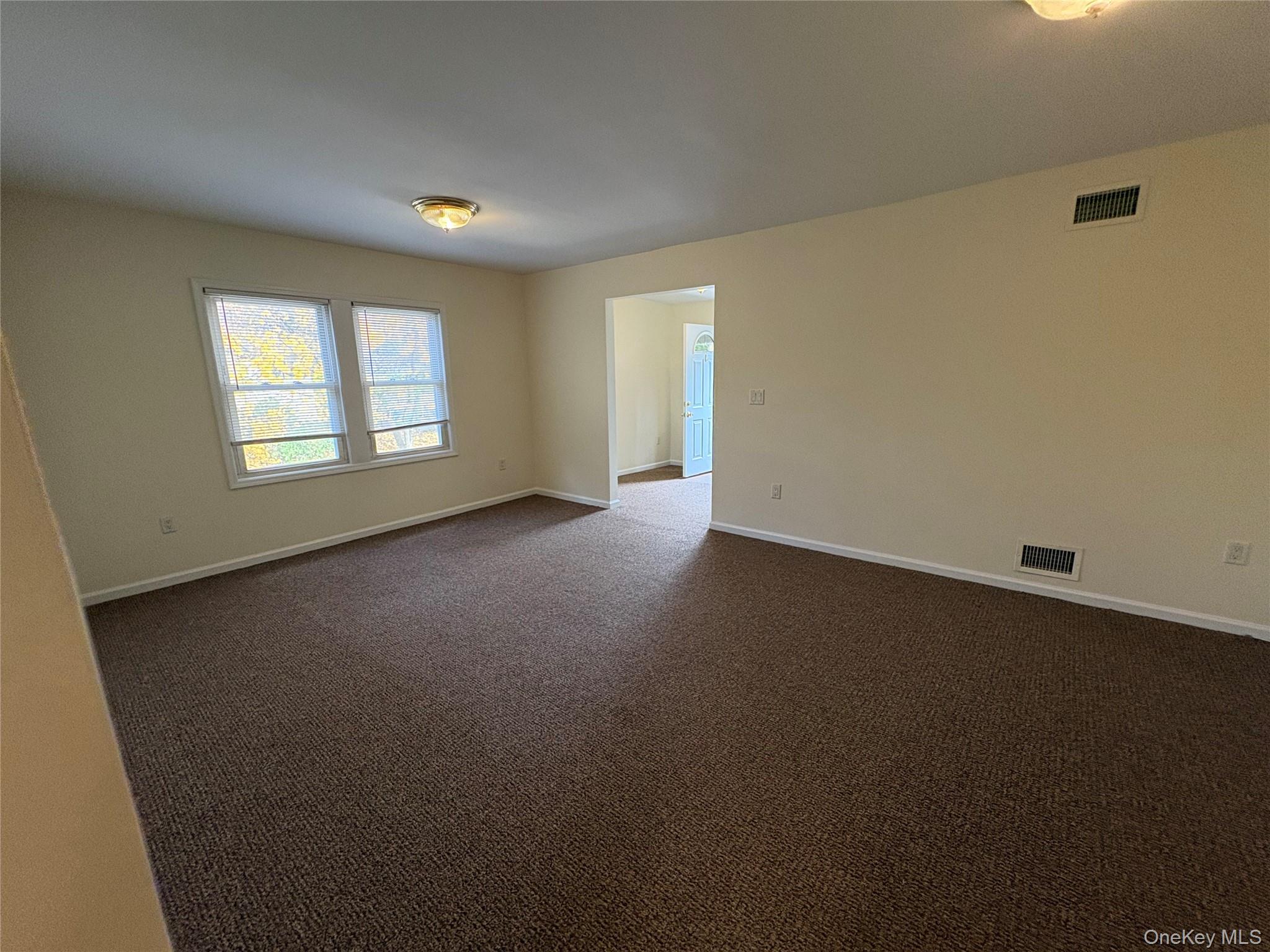 3 Brookwood Street, Glen Head, NY 11545