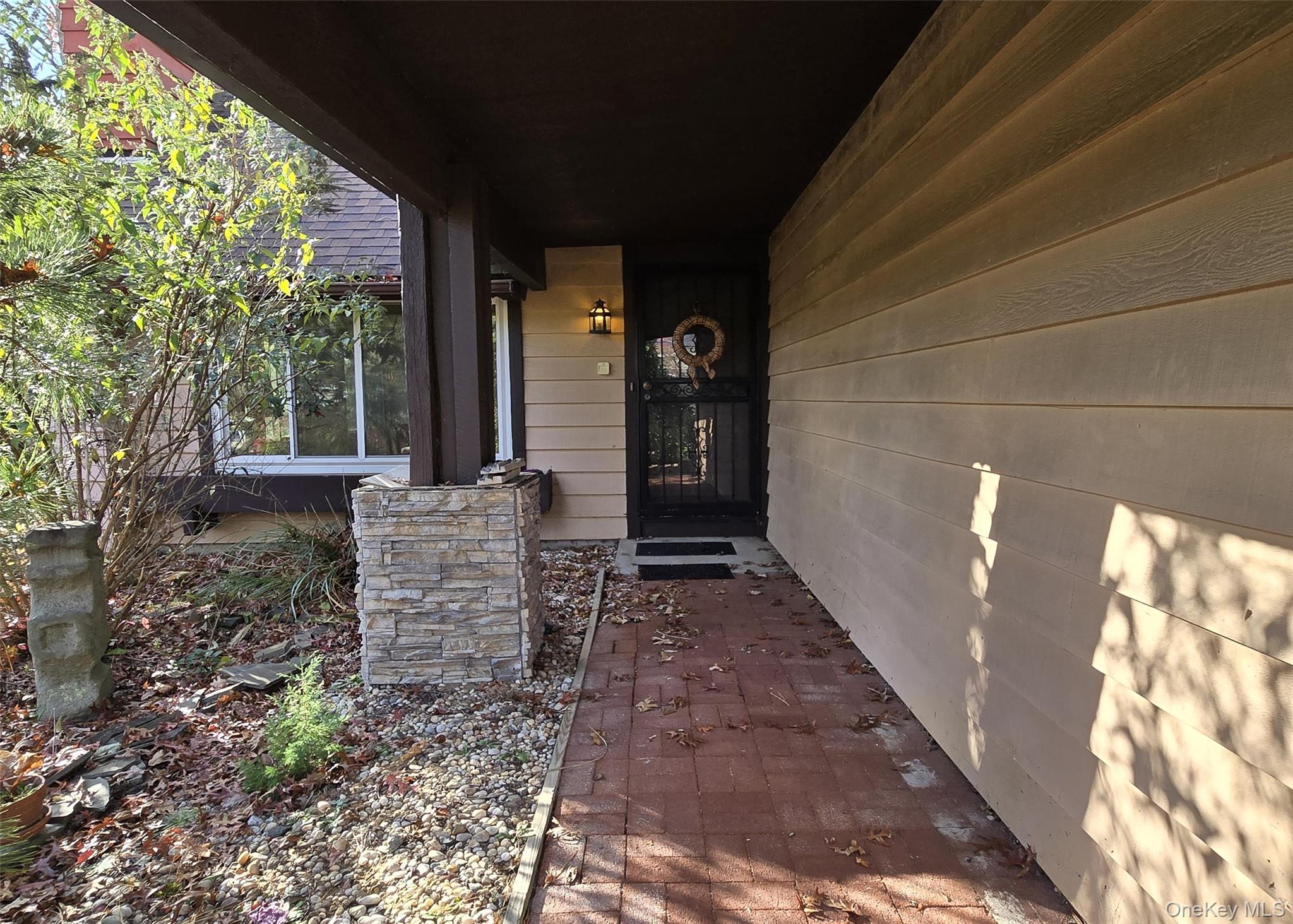 48 Glenmere Lane, Coram, NY 11727