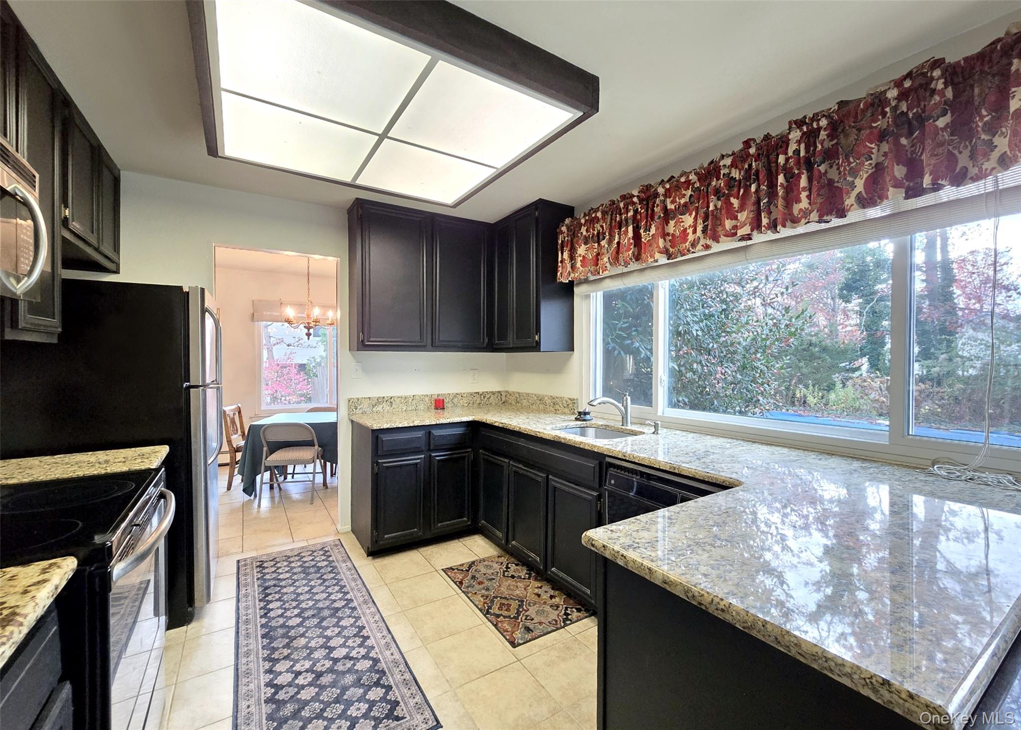 48 Glenmere Lane, Coram, NY 11727