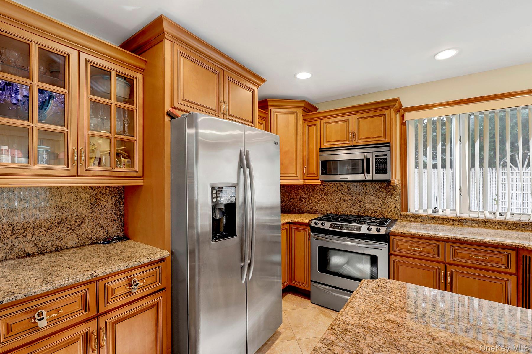 330 Bayville Avenue, Bayville, NY 11709