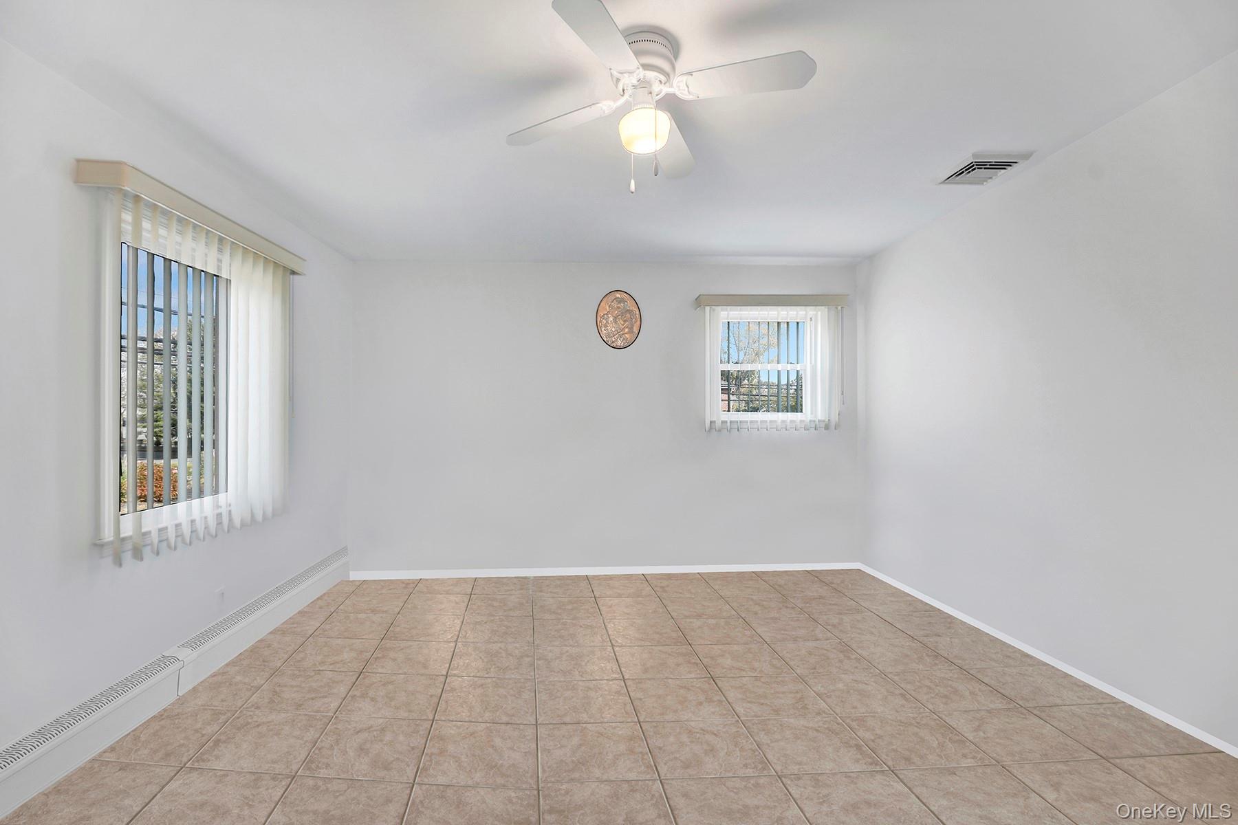 330 Bayville Avenue, Bayville, NY 11709