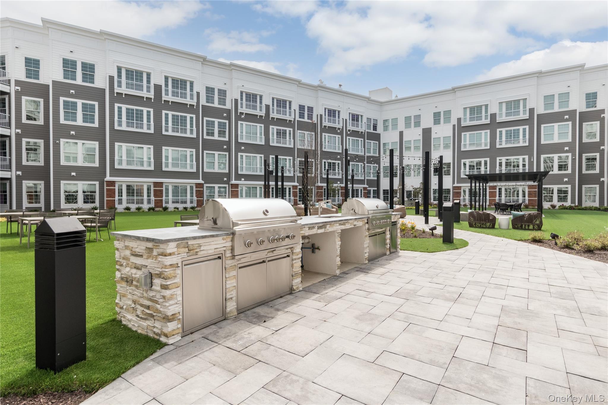 75 E Hoffman Avenue # 4038, Lindenhurst, NY 11757