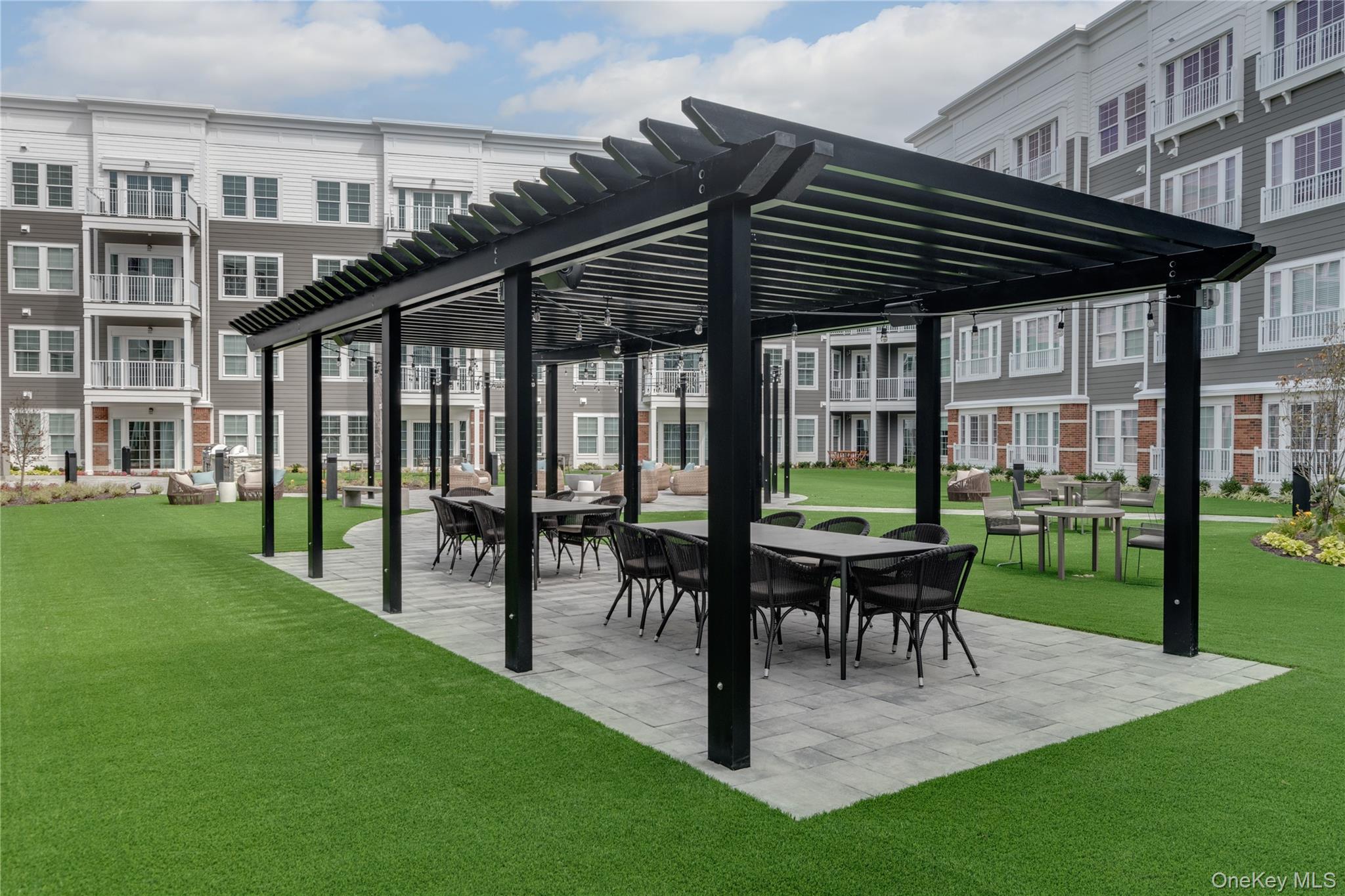 75 E Hoffman Avenue # 4038, Lindenhurst, NY 11757