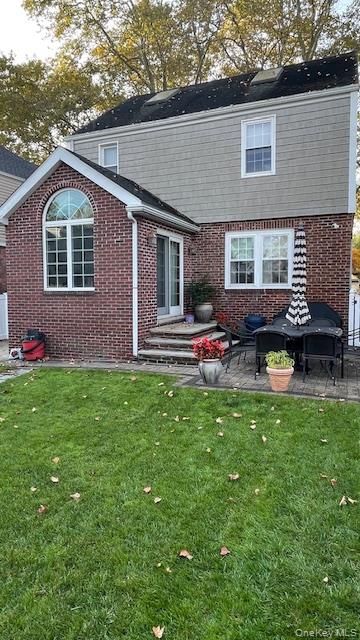 15743 27th Avenue, Flushing, NY 11354