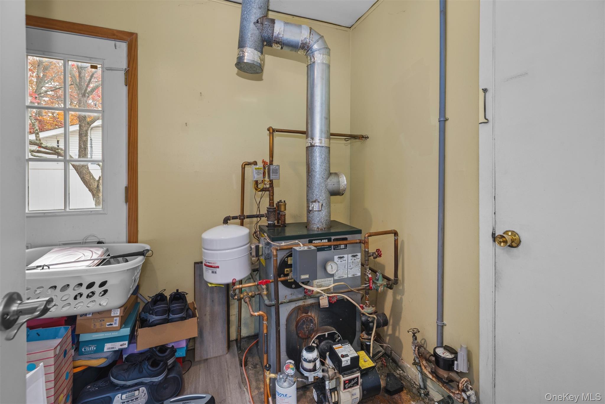 19 Barnwell Lane, Stony Brook, NY 11790