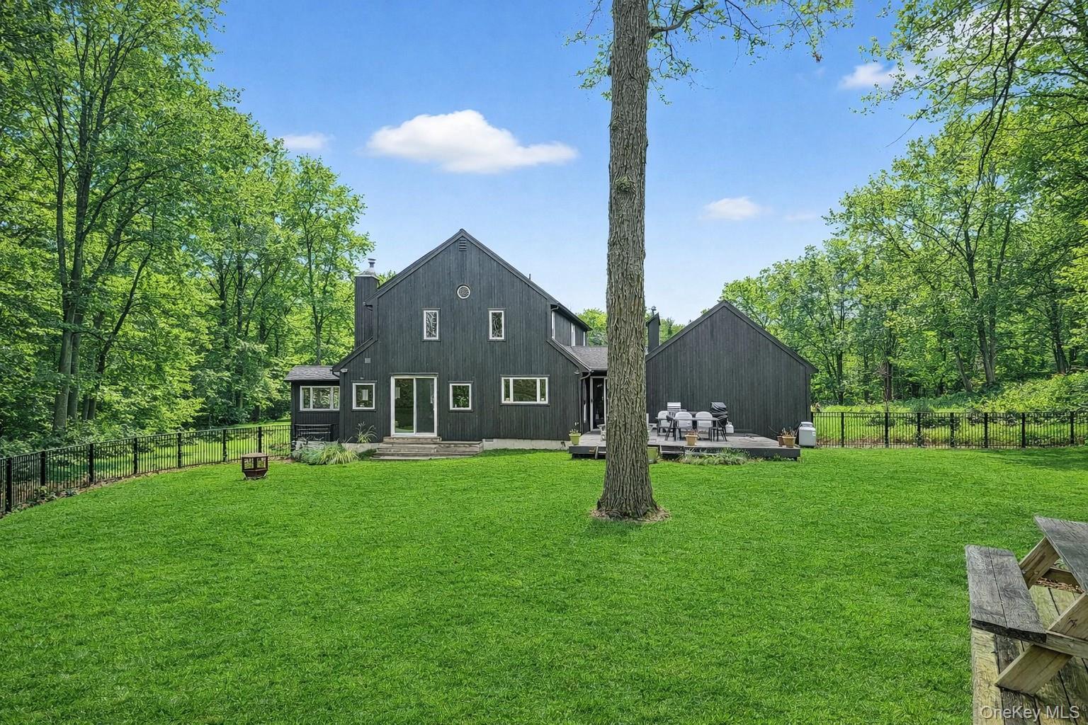 16 Oxford Springs Road, Chester, NY 10918