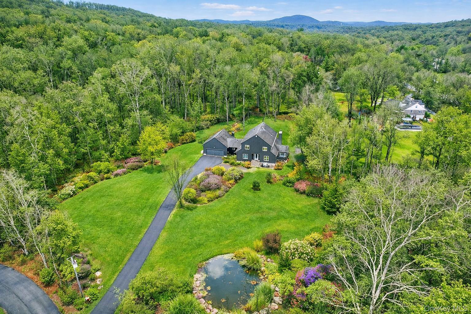 16 Oxford Springs Road, Chester, NY 10918