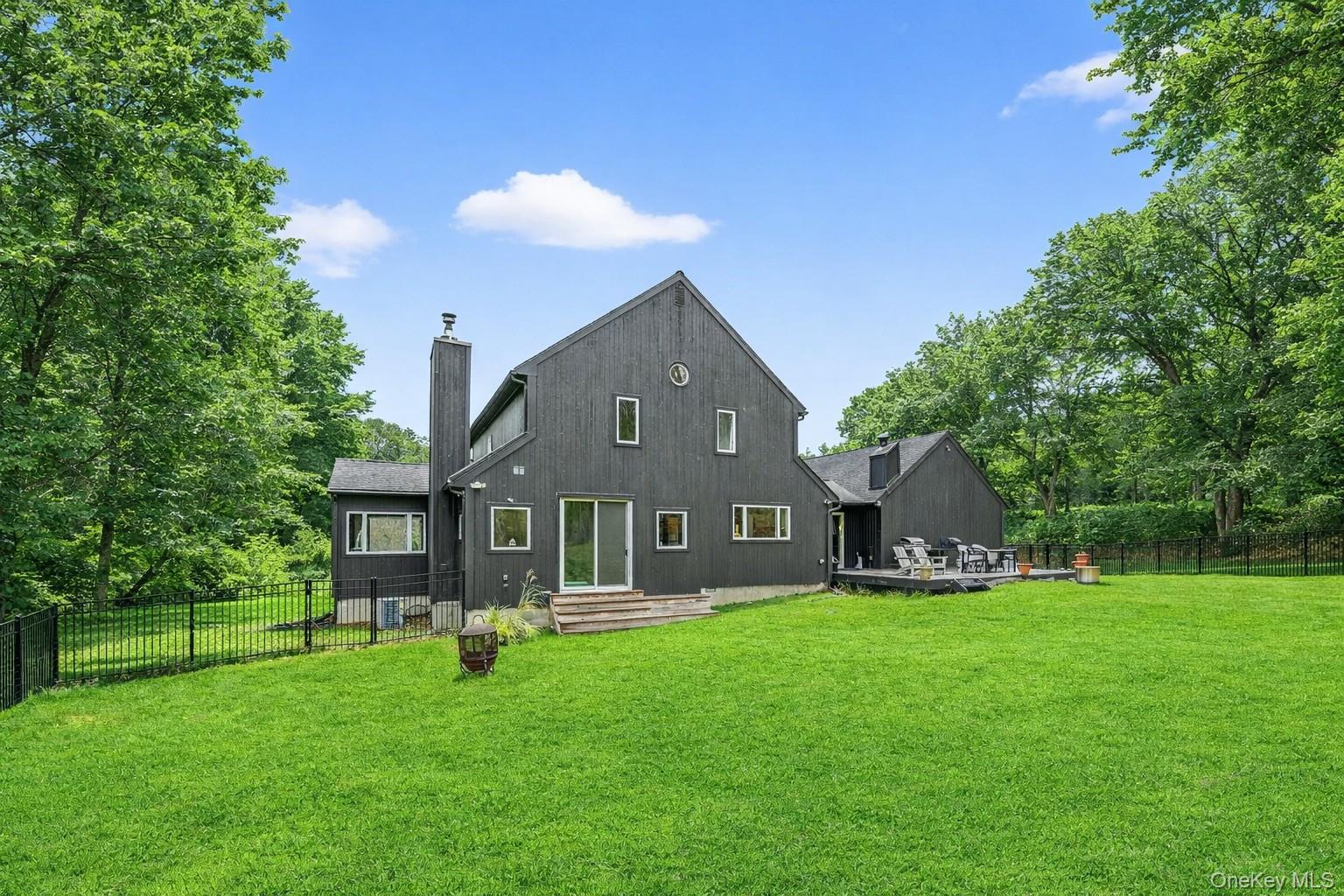 16 Oxford Springs Road, Chester, NY 10918