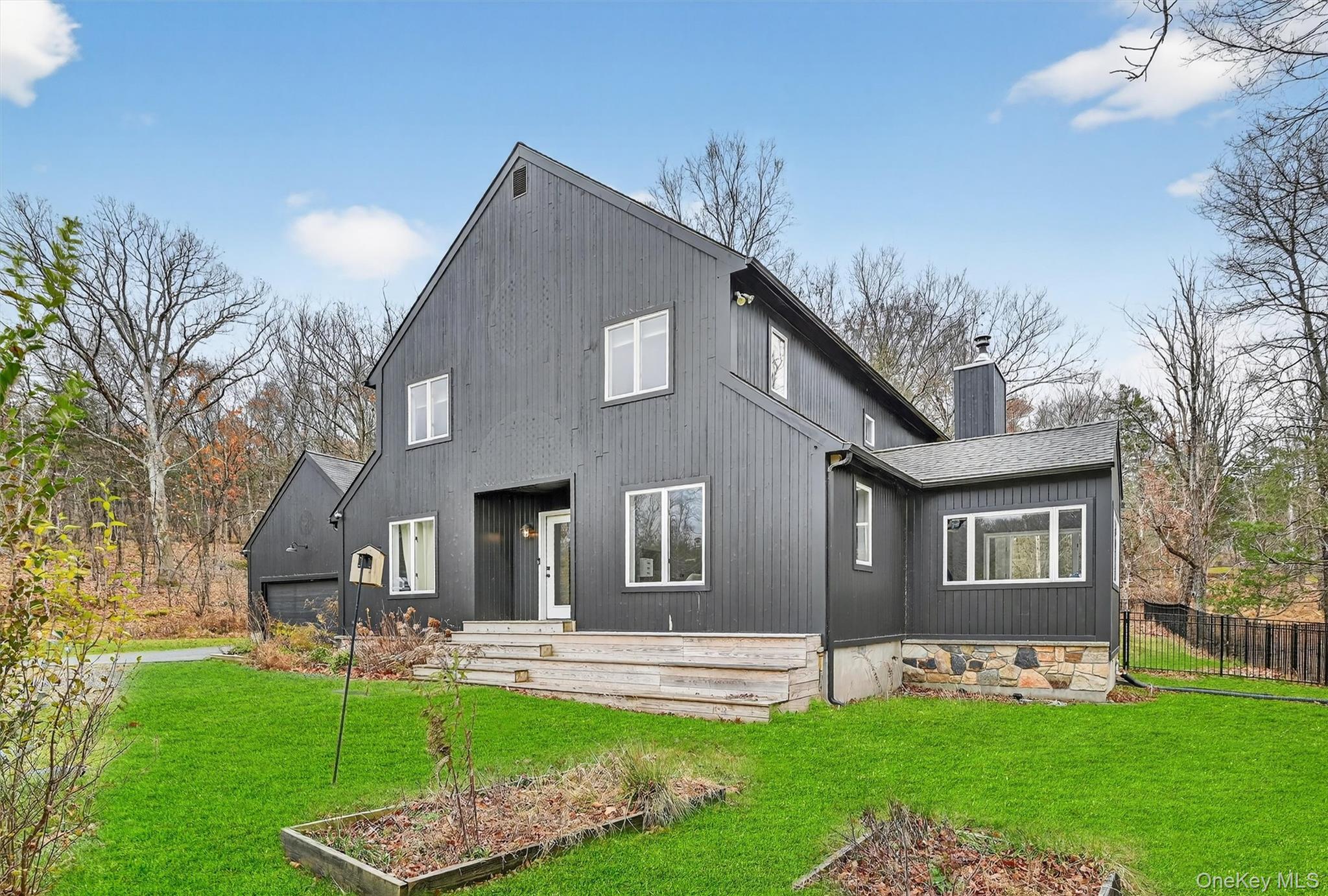 16 Oxford Springs Road, Chester, NY 10918