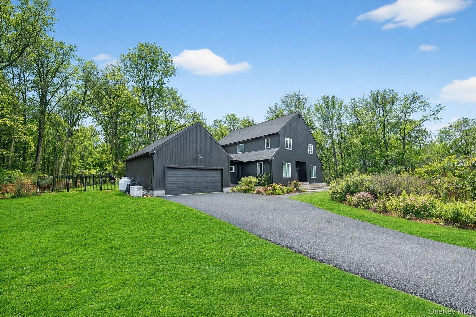 16 Oxford Springs Road, Chester, NY 10918