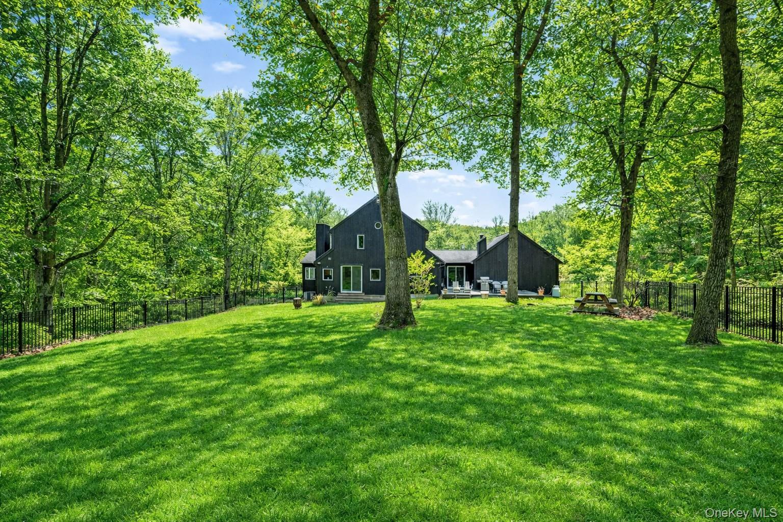 16 Oxford Springs Road, Chester, NY 10918