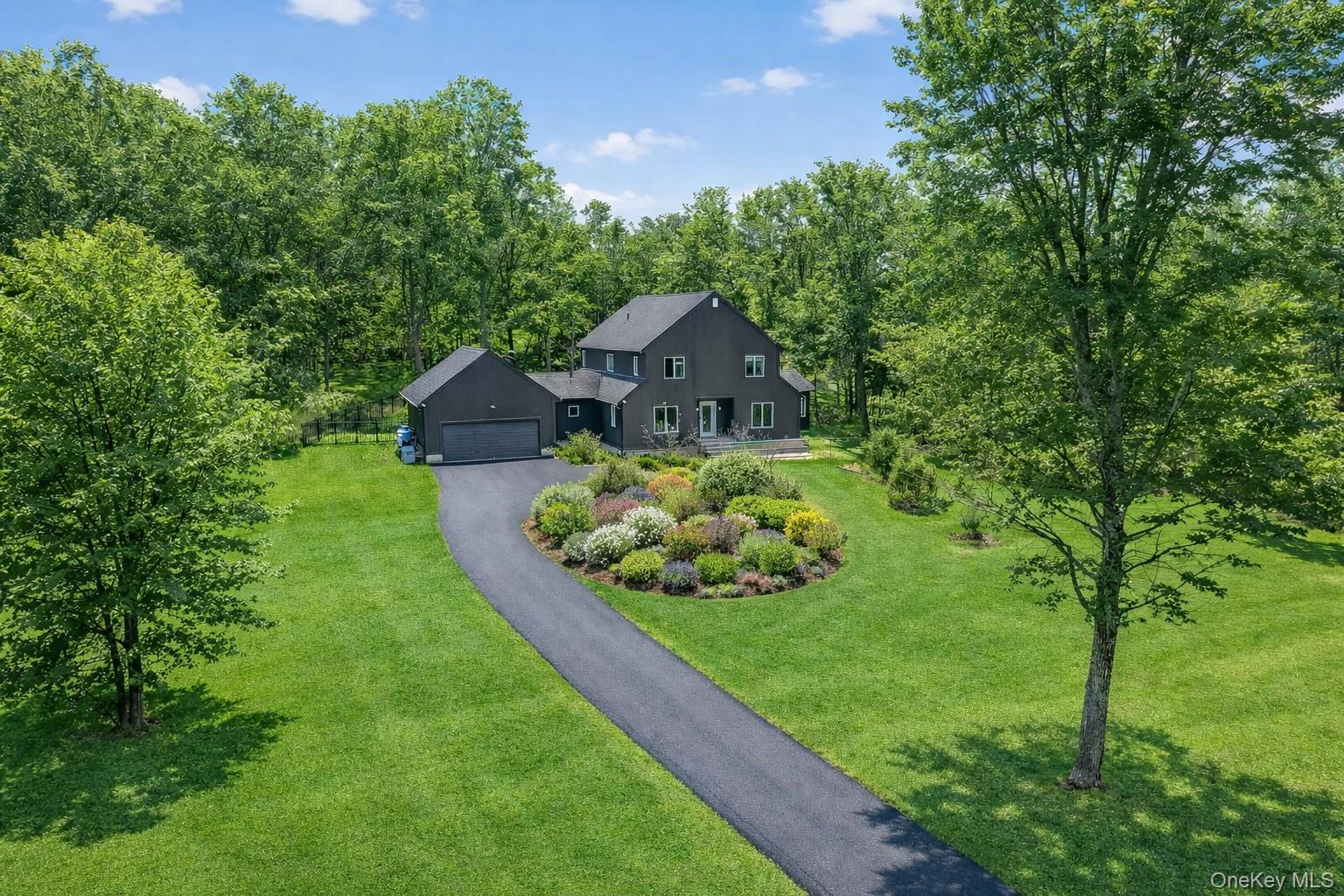 16 Oxford Springs Road, Chester, NY 10918