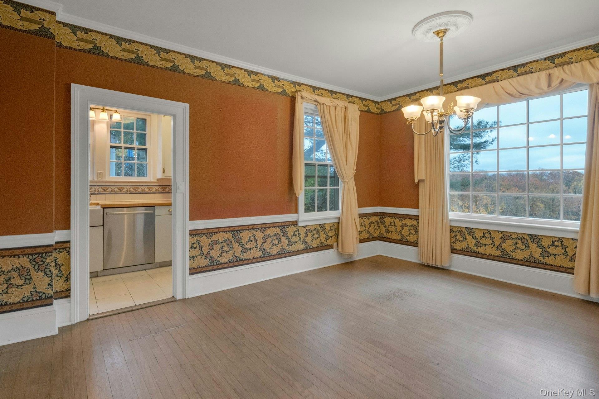 733 Stuart Avenue, Mamaroneck, NY 10543