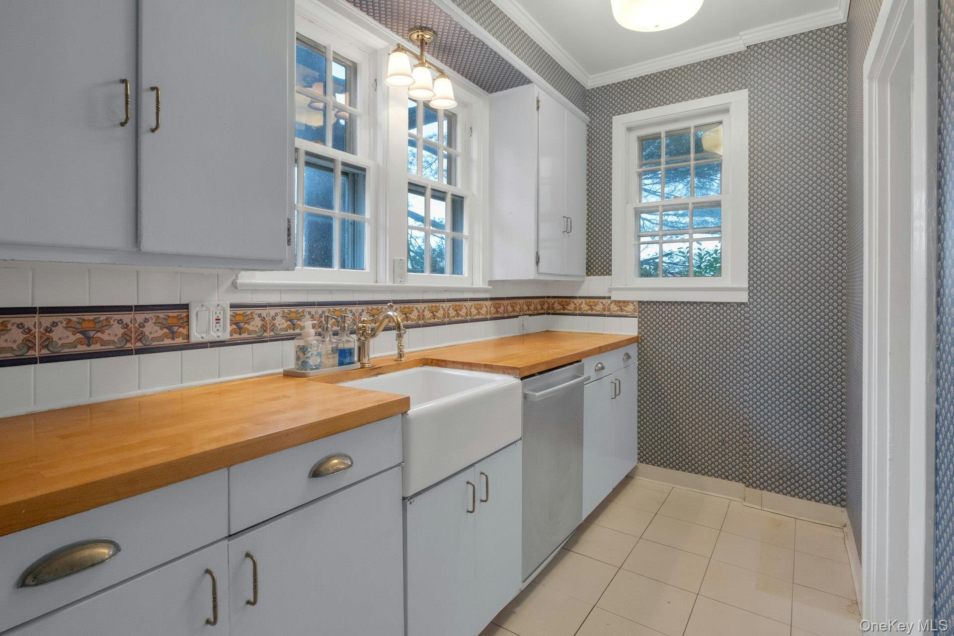 733 Stuart Avenue, Mamaroneck, NY 10543