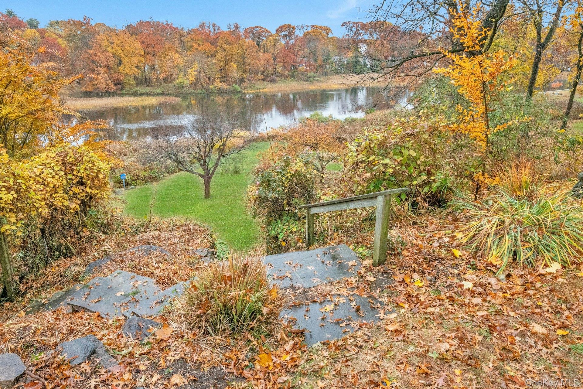 733 Stuart Avenue, Mamaroneck, NY 10543