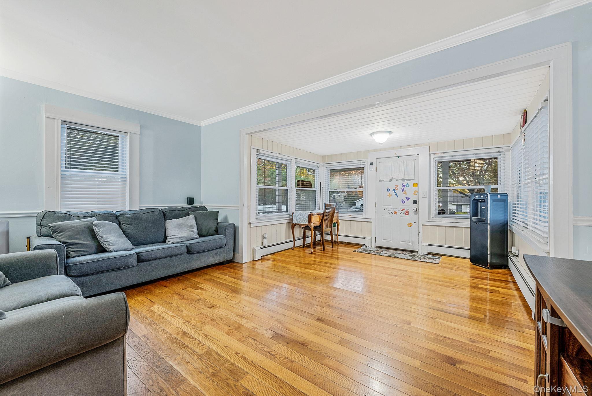 16 Lyda Drive, Nesconset, NY 11767