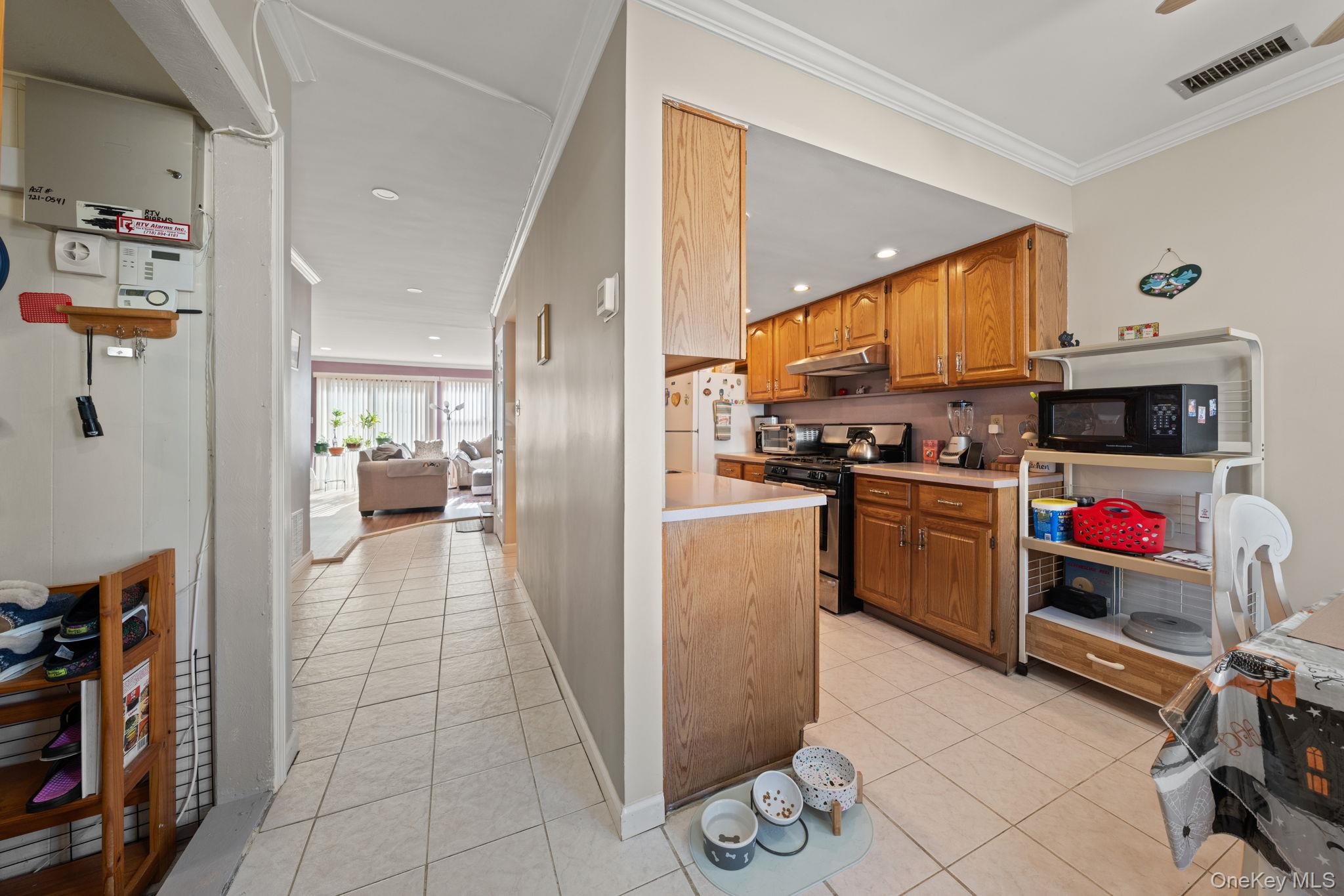 234 Dover Green, Staten Island, NY 10213