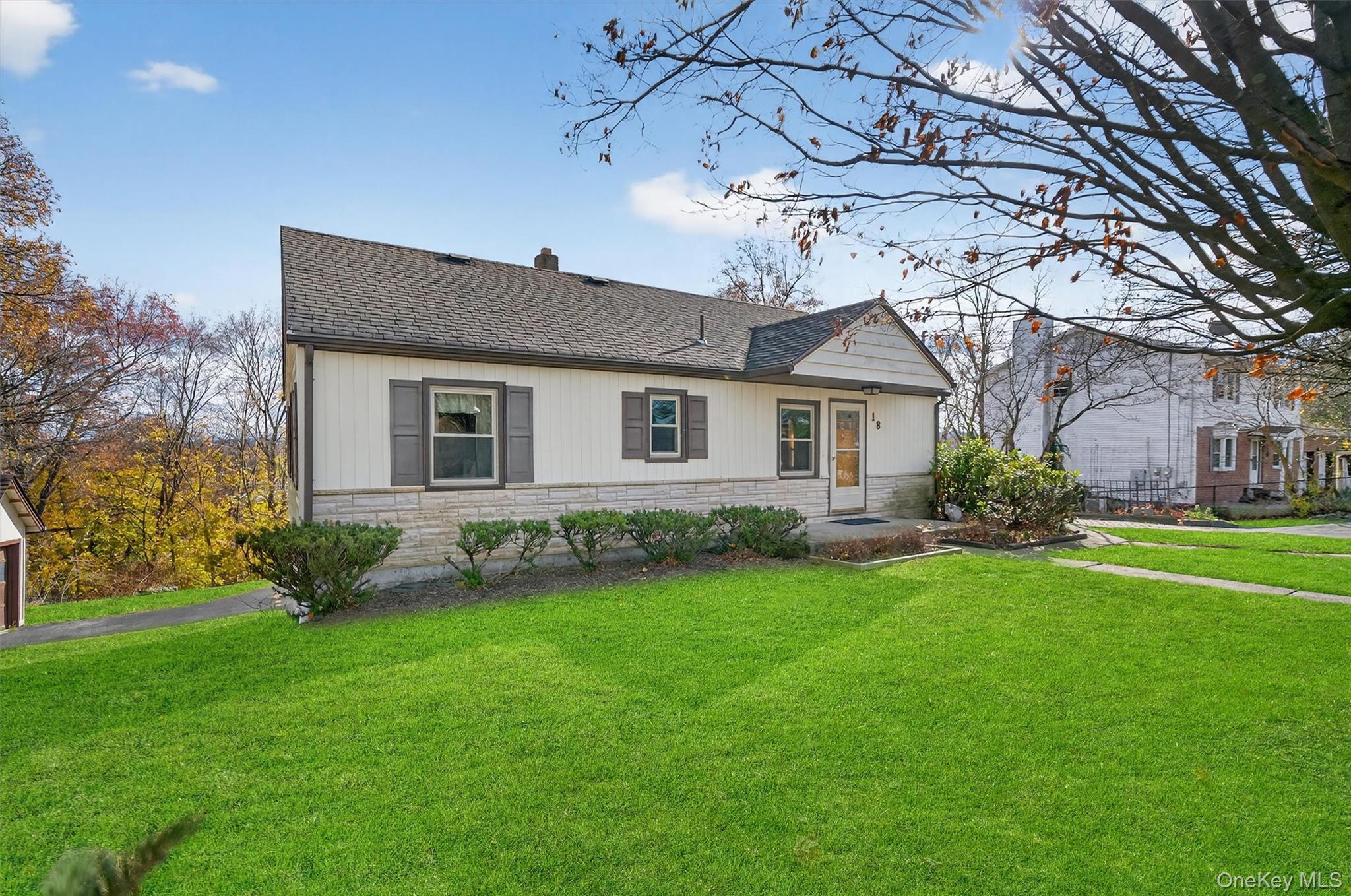 18 Oakland Avenue, Chester, NY 10918