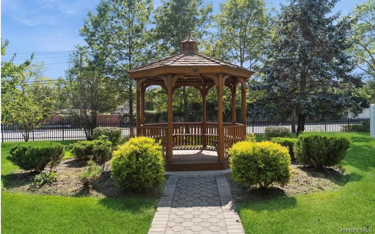 83 Finch # 2B, Islip, NY 11751