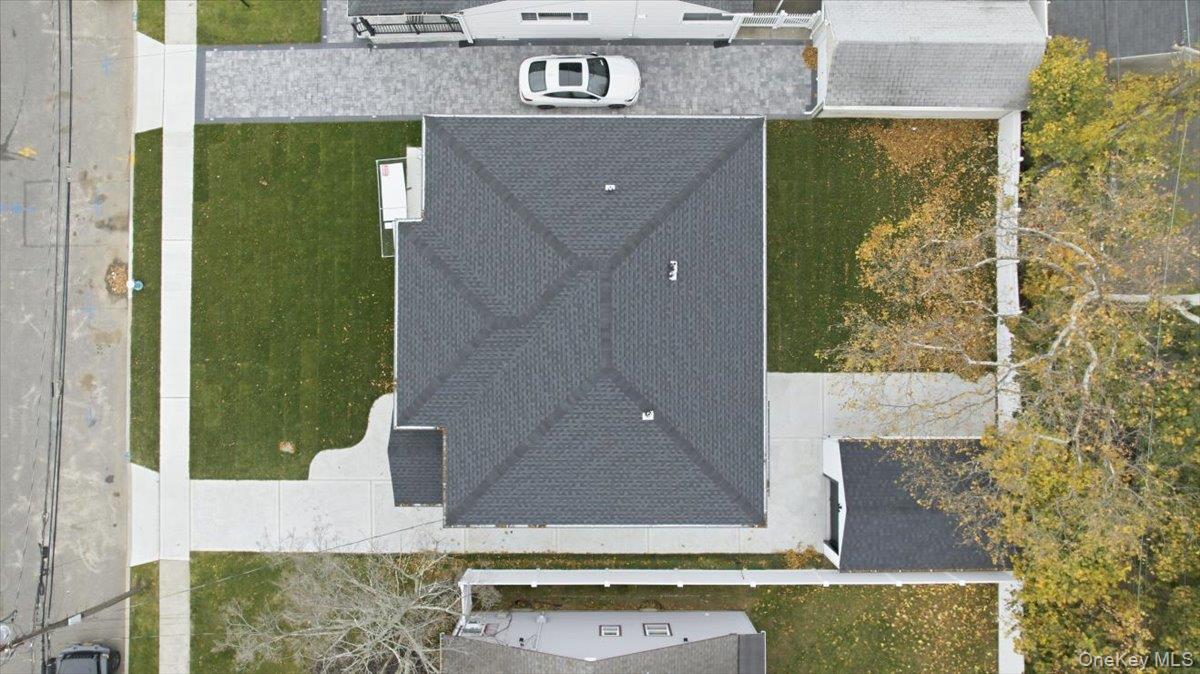 25 Countisbury Avenue, Valley Stream, NY 11580