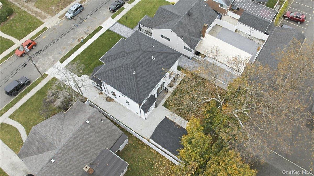 25 Countisbury Avenue, Valley Stream, NY 11580