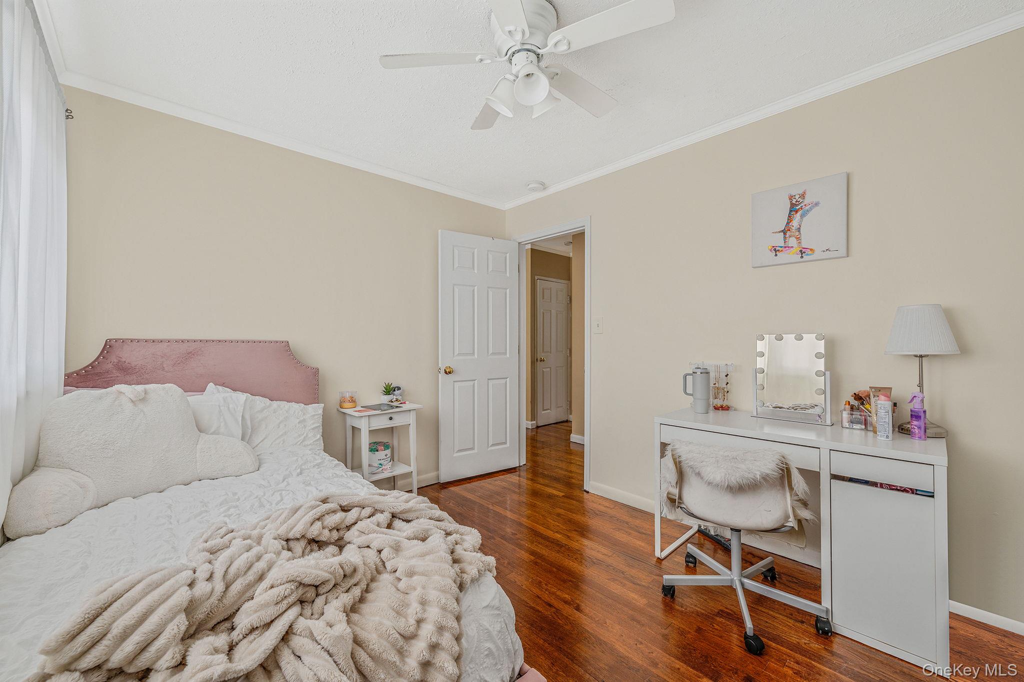 5 Willets Drive, Syosset, NY 11791